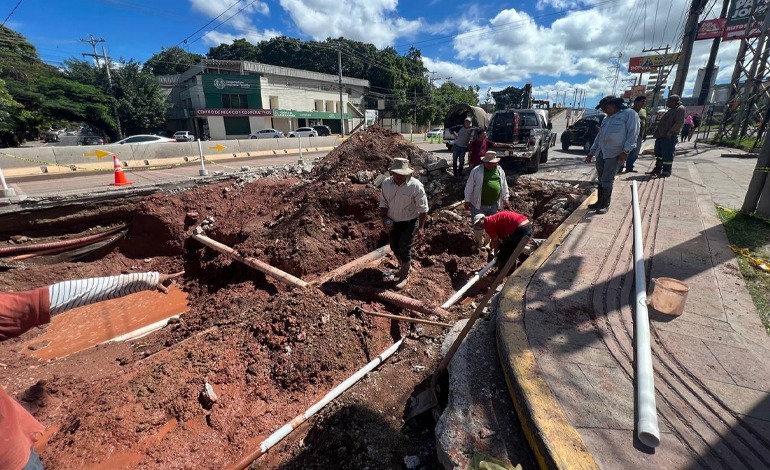 AMDC repara tramo del bulevar Resistencia&nbsp;Popular