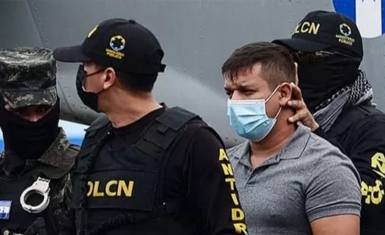 Presos agentes de la DLCN que vendían armas&nbsp;confiscadas