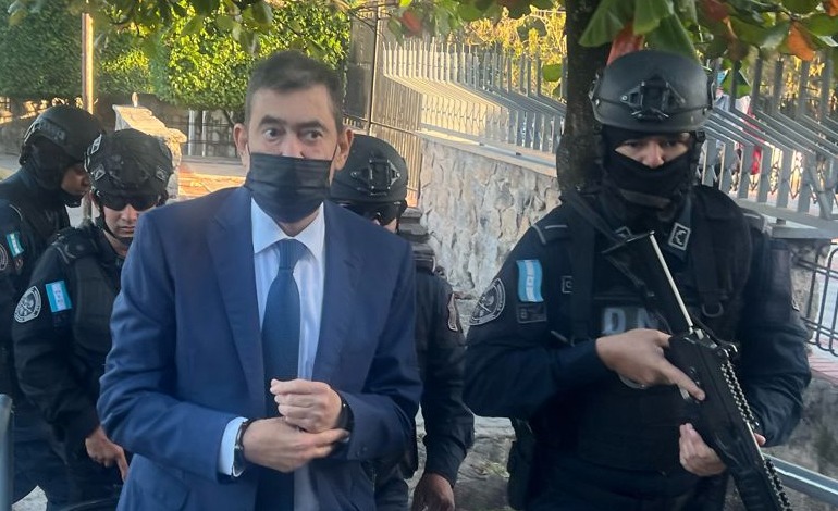 Francisco Cosenza va&nbsp;extraditado