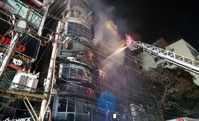43 muertos en incendio en&nbsp;Bangladés