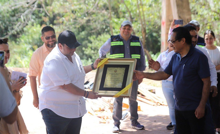 Alcaldía y Alemania recorren obras de mitigación en Los&nbsp;Jucos