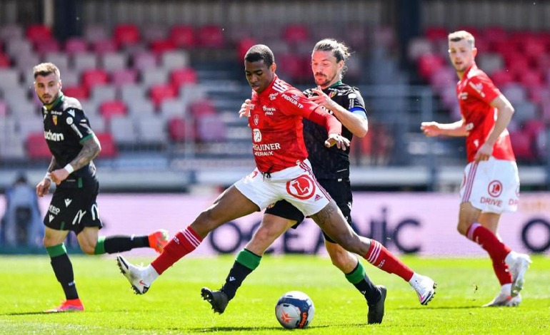 El Brest perdió 1-0 en su desplazamiento ante&nbsp;Lens