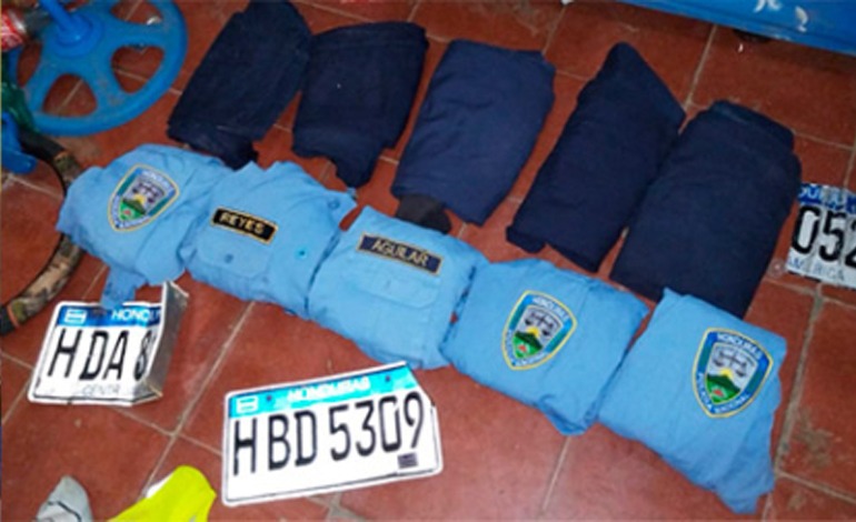 Policía desmantela taller de carros&nbsp;pandos