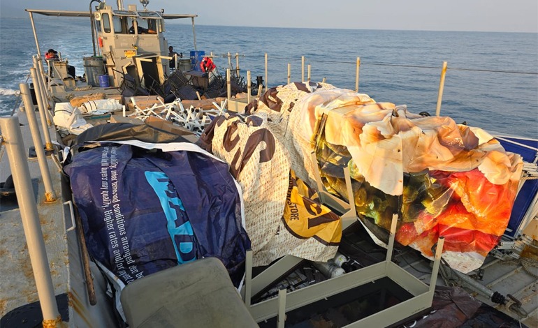 Buque logístico lleva ayuda a&nbsp;Roatán