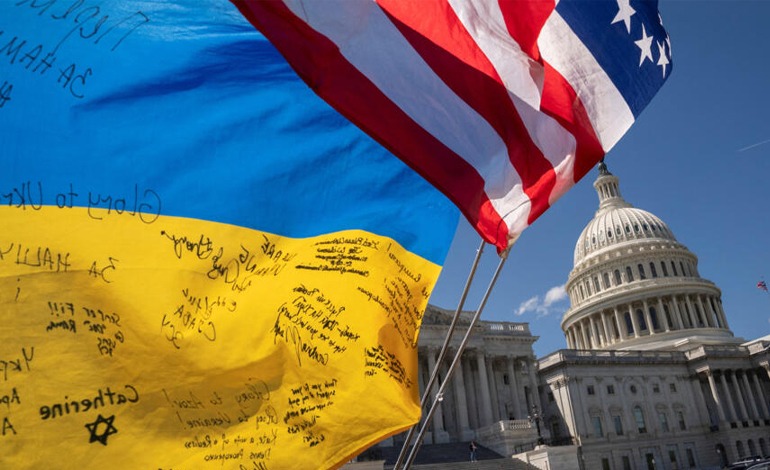 USA aprueba enorme paquete de ayuda militar y económica a&nbsp;Ucrania