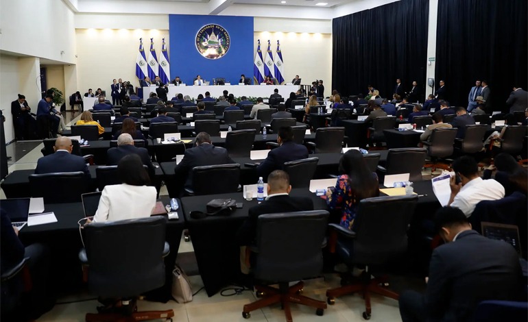 El Salvador aprueba reforma para facilitar cambios de la&nbsp;Constitución