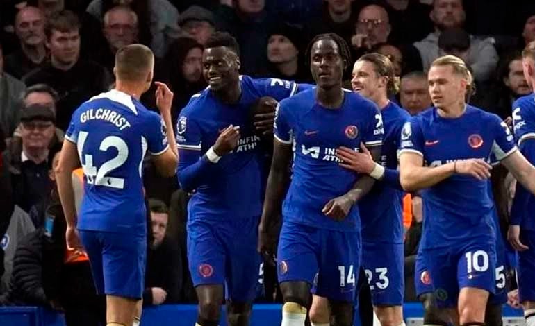 El Chelsea venció 2-0 a su vecino londinense&nbsp;Tottenham