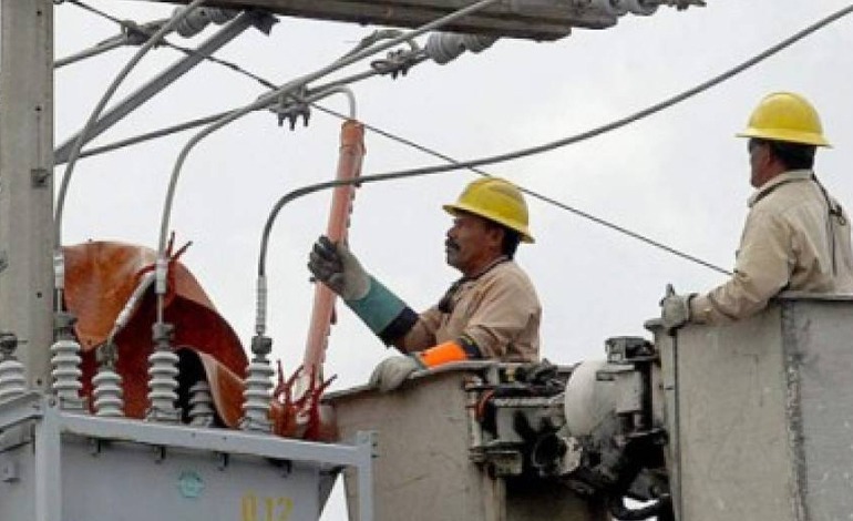 ENEE llama al ahorro o vienen&nbsp;“chispazos”