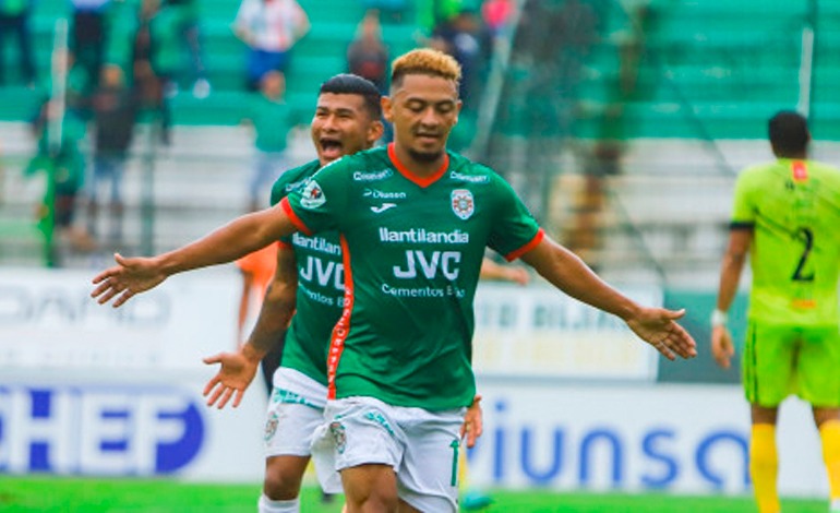 Marathón pega primero