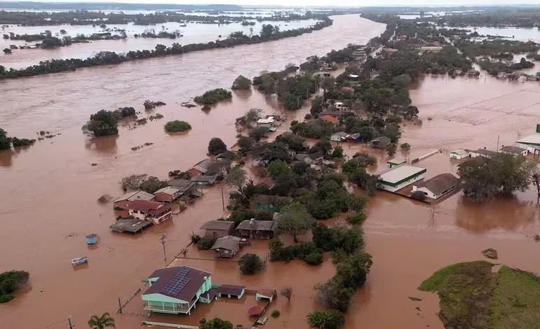 Nueva ráfaga de lluvias azota Brasil, dejando 130&nbsp;muertos