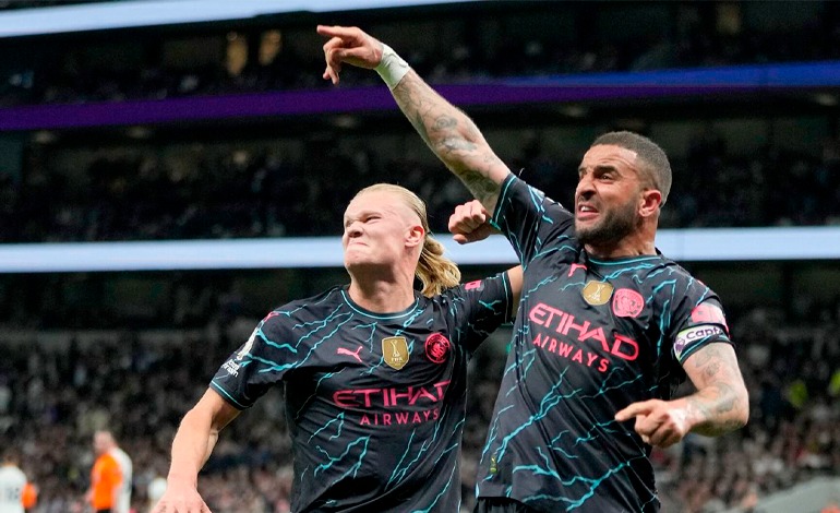 Manchester City recupera el&nbsp;liderato
