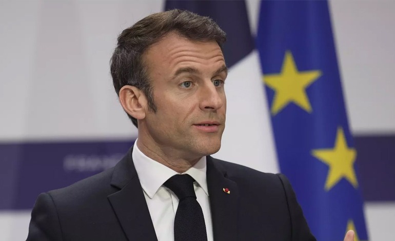 Macron se debilita