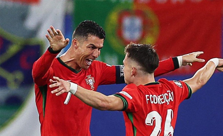 Portugal derrota ‘in extremis’ a la República&nbsp;Checa