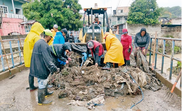 AMDC SACA Toneladas de basura de los&nbsp;tragantes