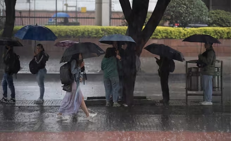 Beryl llegará a tierra «muy&nbsp;peligroso»