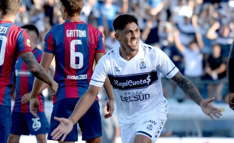 San Lorenzo sale del&nbsp;atolladero