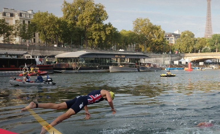 Por contaminación aplazan&nbsp;triatlón