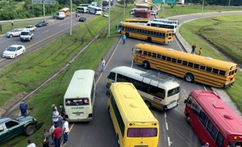 Transportistas a paro por falta de pagos del&nbsp;IHTT