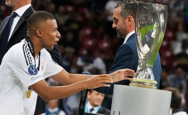 Mbappé debuta a lo grande y logra primer&nbsp;título