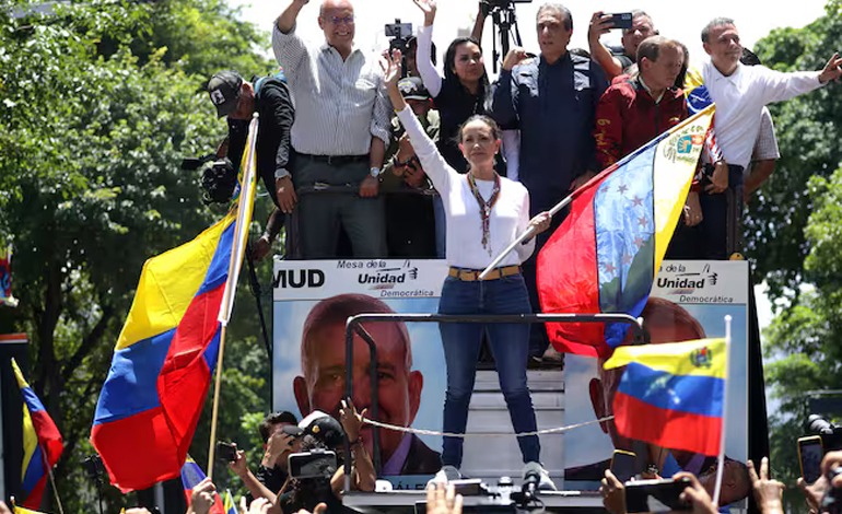 Oposición llama a mantener la&nbsp;batalla