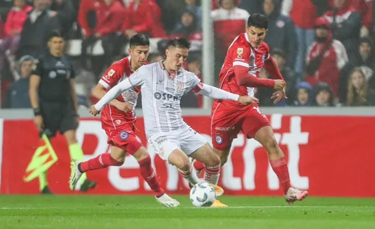 Unión de Santa Fe se impuso este lunes sobre Argentinos&nbsp;Juniors