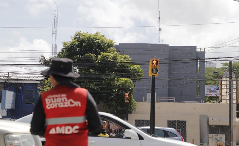 AMDC prioriza seguridad del peatón con nuevos&nbsp;semáforos