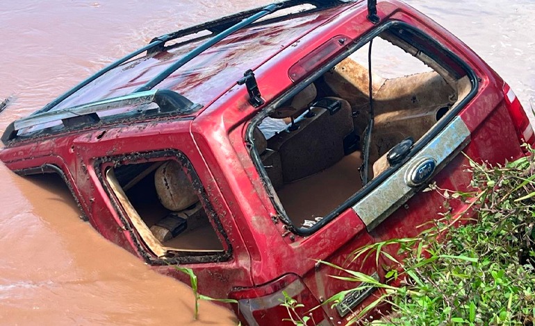 En el río Ulúa hallan camioneta desaparecido en “guerra de&nbsp;narcos”