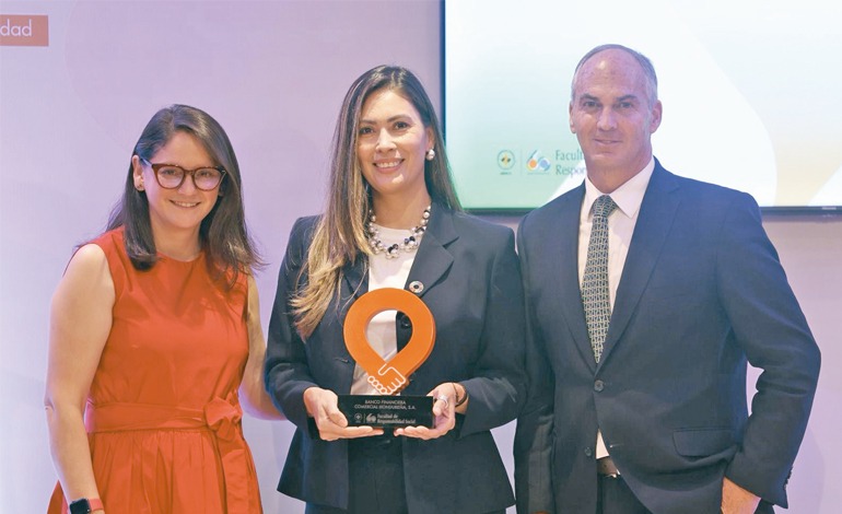 De Mi Tierra celebra sus 16 años recibiendo premio Anáhuac a la Responsabilidad Social&nbsp;2024