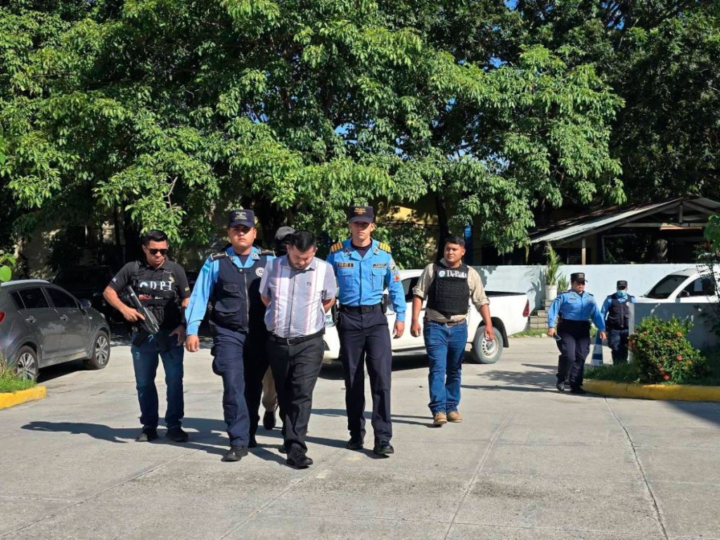 En plena “coima” atrapan al administrador de la aduana La&nbsp;Mesa