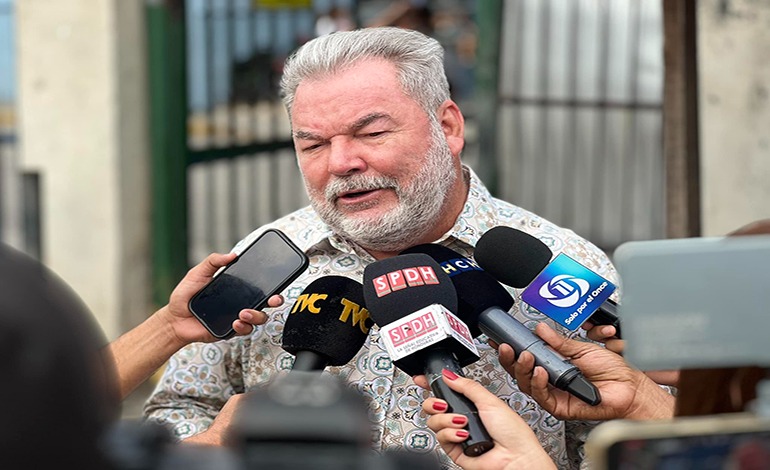 El “Pollo” Contreras denuncia que lo quieren&nbsp;“rostizar”