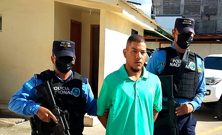 DIPAMPCO captura a gatillero que metía la droga a punta de&nbsp;pistola
