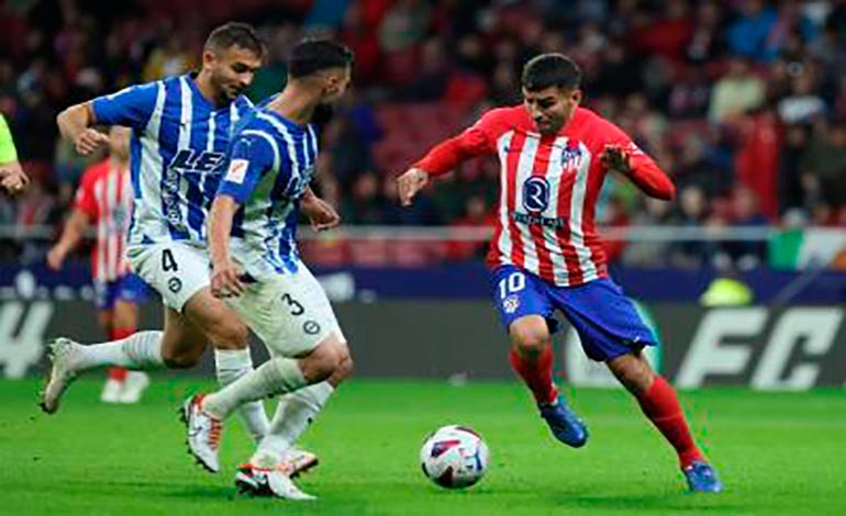 El Atlético de Madrid remonta ante el&nbsp;Alavés