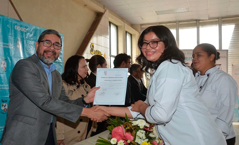 Infop certifica nuevos talentos de la moda y las artes&nbsp;culinarias