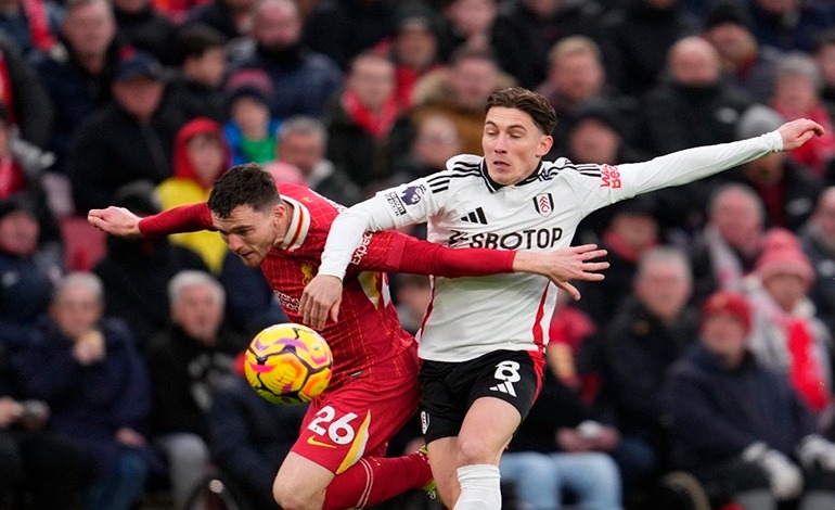 El Liverpool concedió terreno al empatar&nbsp;2-2