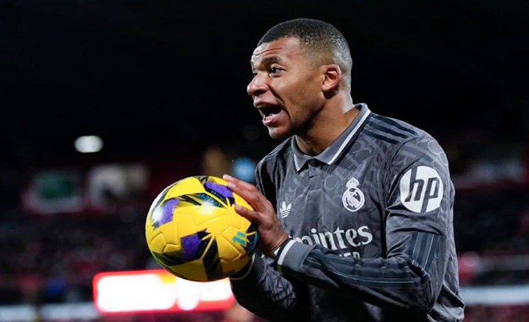 Mbappé convocado a la final de la Copa Intercontinental