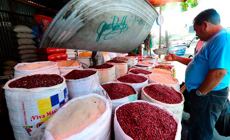 Soca la inflación: Los frijoles suben&nbsp;L15