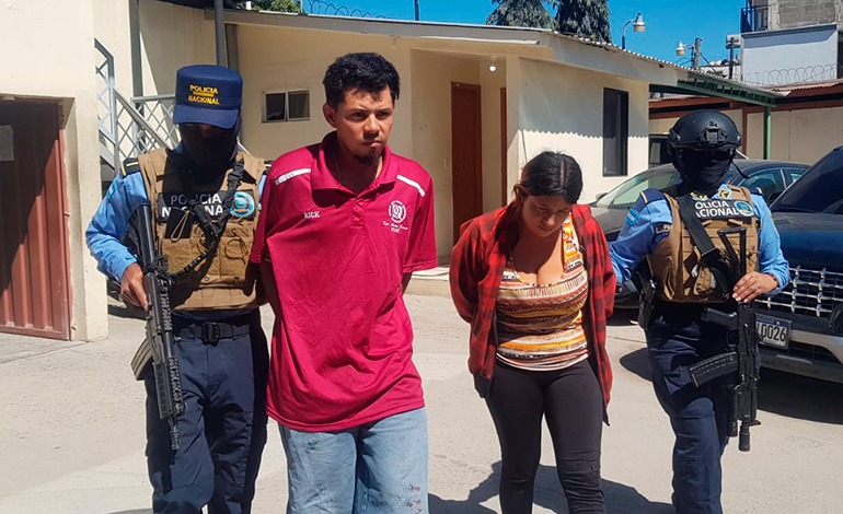 Capturan a pareja de sicarios de “Los&nbsp;Puchos”