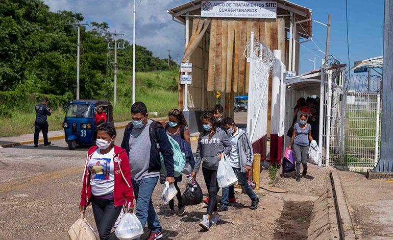 EE.UU. restablece “Quédate en&nbsp;México”