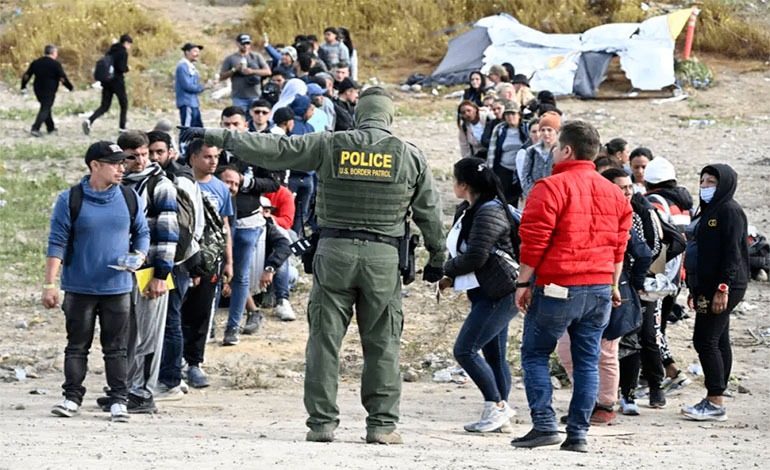 Altos aranceles a Colombia por bloquear ingreso de&nbsp;deportados