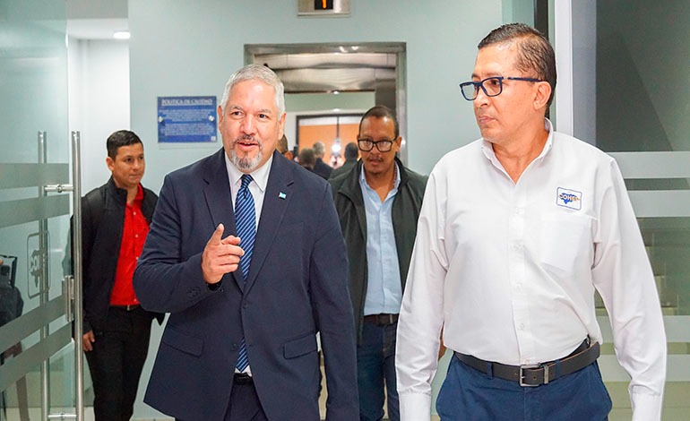 Urge empleo para&nbsp;deportados