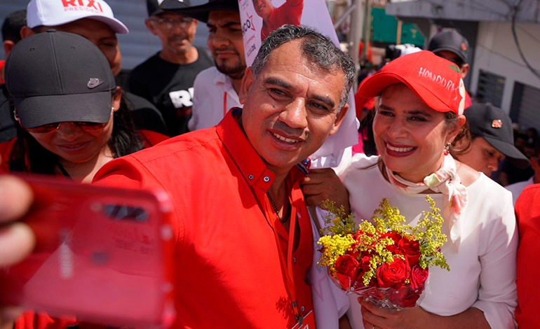 Rixi Moncada: El familión son los dueños de las&nbsp;concesiones