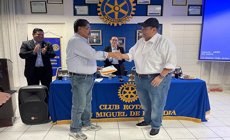 Alcalde comparte con el Club Rotario plan de desarrollo de la&nbsp;capital