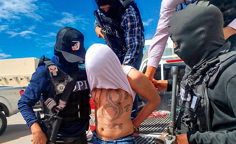 “El Exterminador” andaba con una Mini Uzi en robo de carros y&nbsp;extorsión