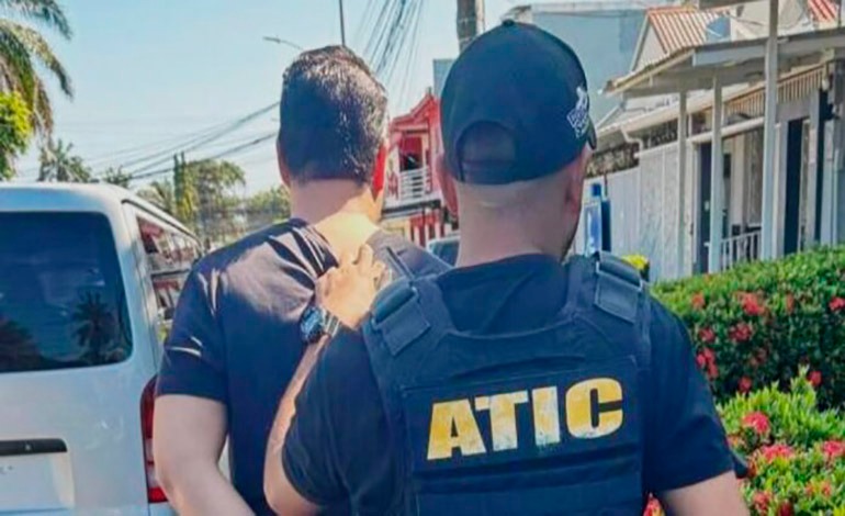 Lo capturan por vender masajitos&nbsp;sexuales