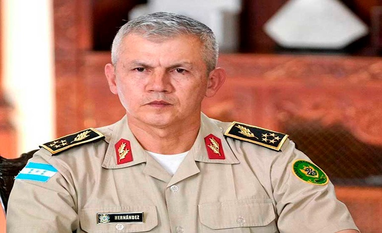 Le cae el “muerto” al jefe de las FF.&nbsp;AA.