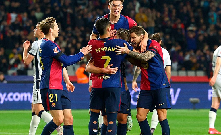 El Barcelona asegura el liderato con victoria sobre&nbsp;Osasuna