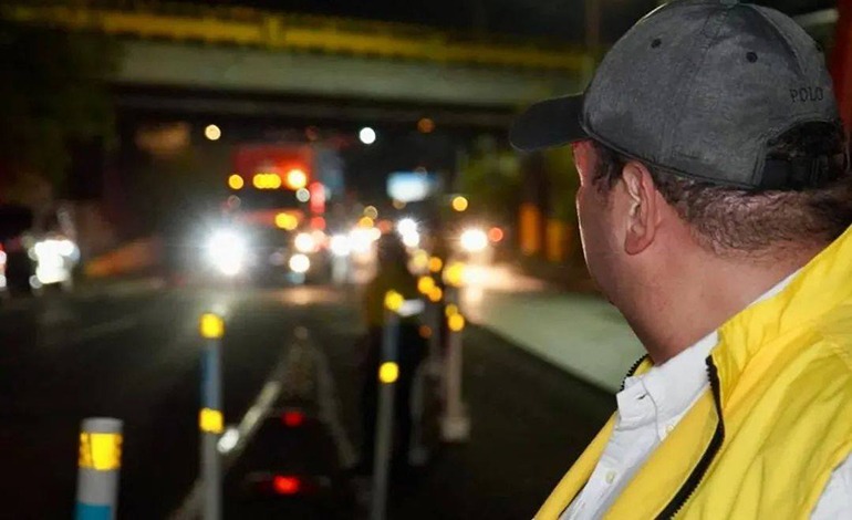 Otro “dragón” se une al bacheo en la&nbsp;capital