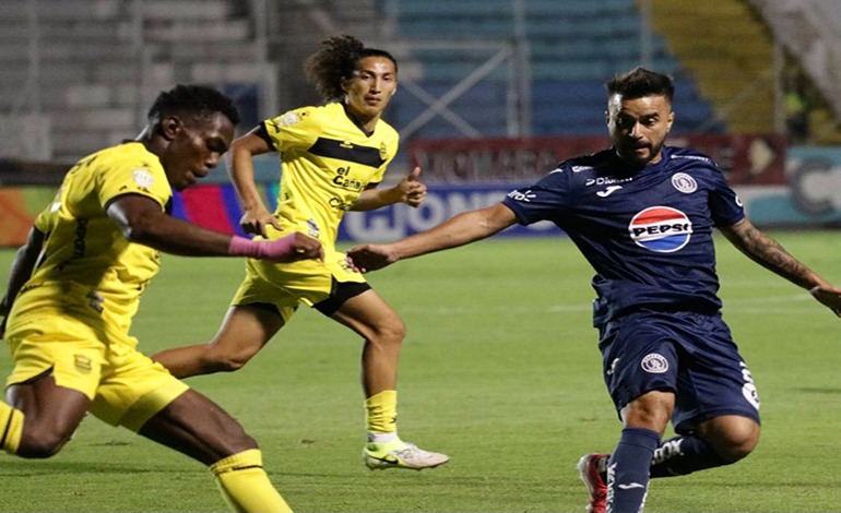 España empata en accidentado partido ante&nbsp;Motagua