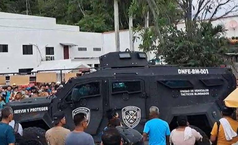 Incautan 50 mil dólares ocultos en vehículo de Iván&nbsp;Velásquez