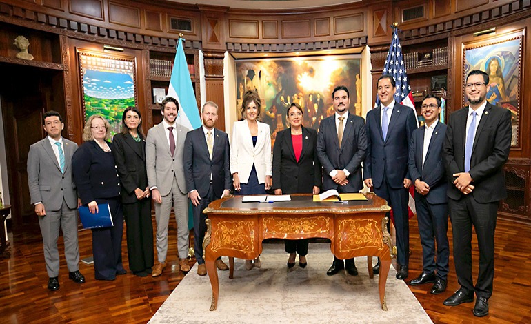 Presidenta Castro y secretaria Noem fortalecen alianzas&nbsp;estratégicas